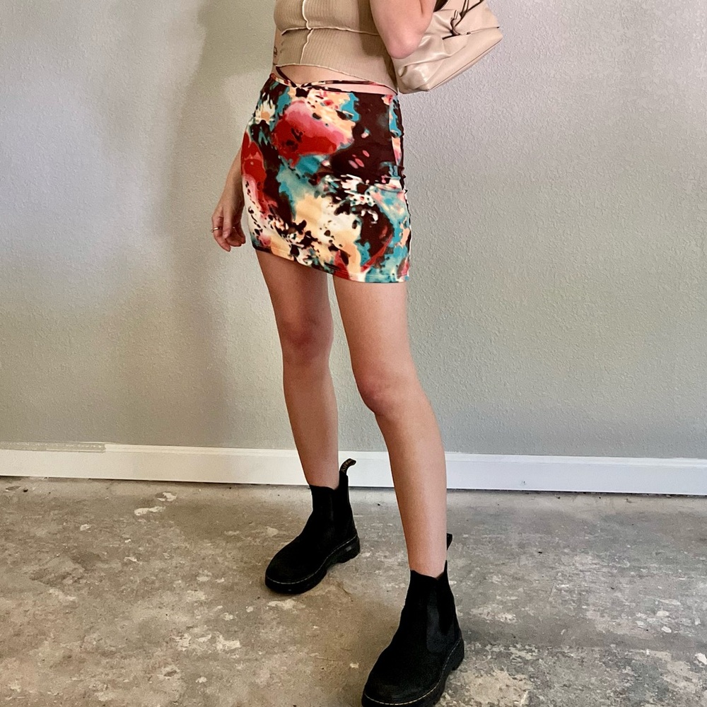 Multi Color Mini Skirt - Picture 2 of 3